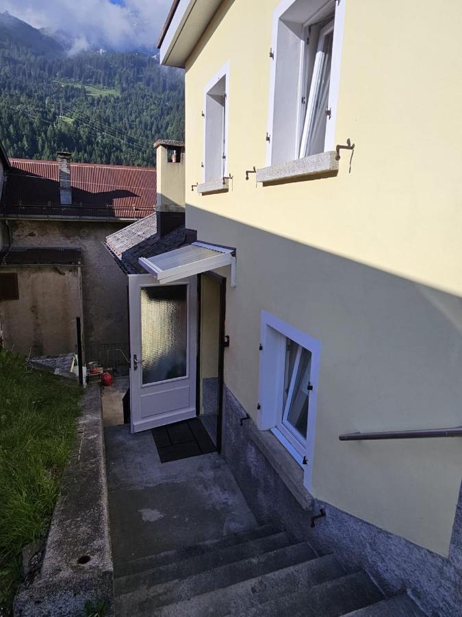 Ferienwohnung Airolo With Private Parking Exterior foto